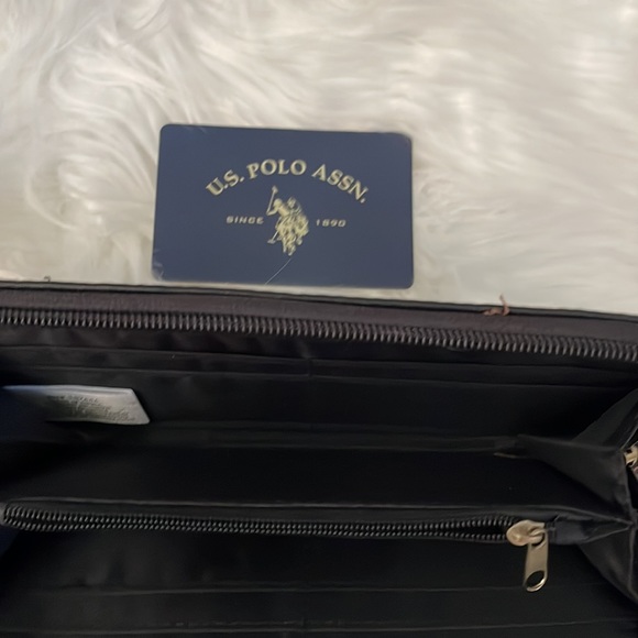 US Polo Association Zip Around Wallet - Picture 4 of 4